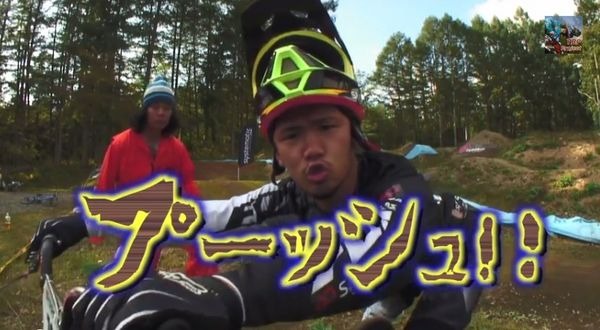 アジアで唯一となる世界基準のBMXレーストラック有するYBPを舞台にBMXレースの魅力を研究していく番組「YBP研究所」。新作動画シリーズ第5弾「プッシュ」が動画共有サイトにて公開された。