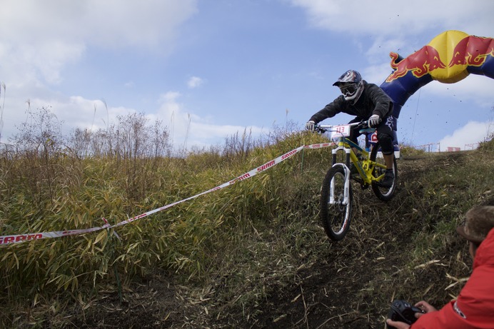 MTBダウンヒルシリーズ、九州熊本吉無田高原にて開催