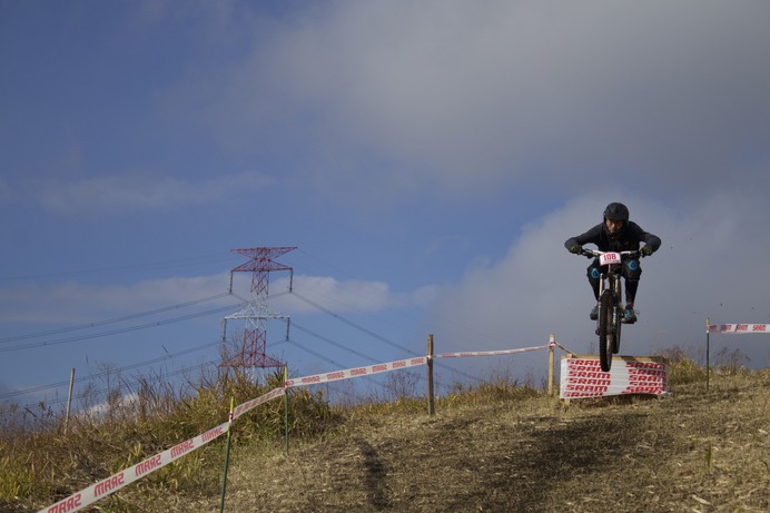 MTBダウンヒルシリーズ、九州熊本吉無田高原にて開催