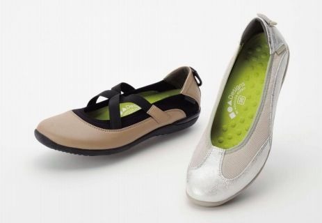 アキレスは、「履きやすく歩きやすいデザイン」を追及した女性用シューズ「■●▲Designs By ACHILLES SORBO」「フォートゥースリーデザイン」にスポーティーテイストの薄底モデル3タイプを追加、2014年春夏モデルとして3月中旬より発売を開始する。