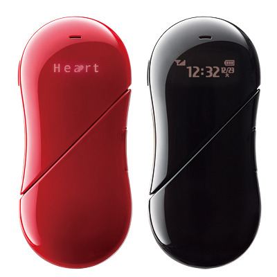 ハート型デザインとギミックのココロトキメクケータイ「Heart」