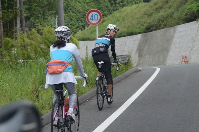 スルガ銀行のサイクルステーションを拠点に元五輪代表らと大観山ヒルクライムしよう