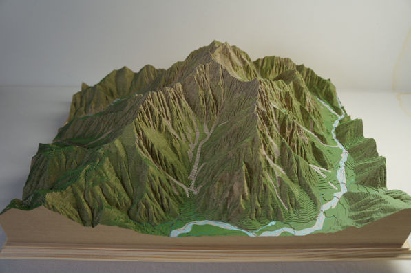 インプレスグループの山岳・自然分野のメディア事業を手がける山と渓谷社が発行している「ヤマケイ文庫」が刊行50点を突破。それを記念してプレゼントキャンペーンを実施する。