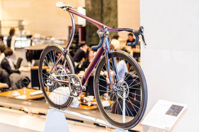 東京サイクルデザイン専門学校卒業制作展には個性的な自転車が並ぶ