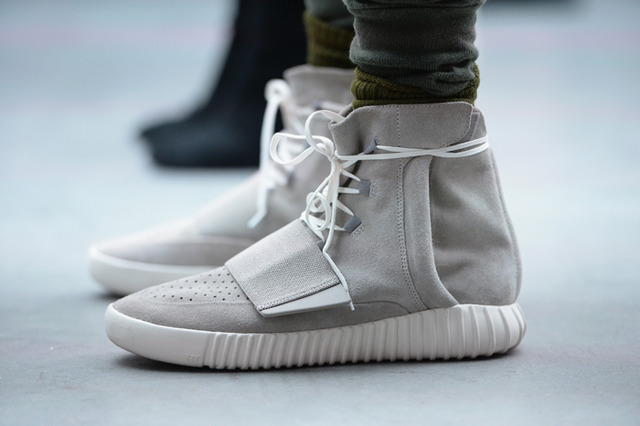 ニューヨークで発表されたアディダスオリジナルスとカニエ・ウェストのコラボコレクション「YEEZY SEASON 1」