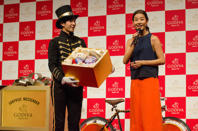 ゴディバジャパンがホワイトデーイベント「GODIVA White Day 2015 ～ホワイトデーのあふれる想いを’Love Song’に乗せて～」を開催