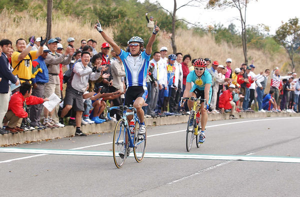 　第27回アジア自転車競技選手権大会、第14回ジュニア・アジア自転車競技選手権大会は9月3日から6日までタイのバンコクでトラック種目が、8日から10日まで同ナコンラチャシマでロード種目が開催される。日本勢は現在の最強メンバーをそろえて8月30日に現地入りした。