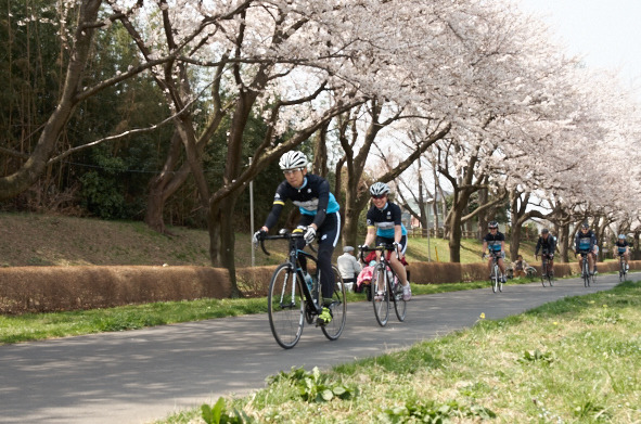 自転車創業、自転車の楽しさを体感する「サイクリング入社式」実施