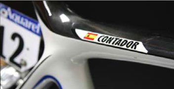 　トレック・ジャパンは日本最大級のサイクルイベント「サイクルモード・インターナショナル2007」に、スペインのアルベルト・コンタドールがツール・ド・フランスで使用した愛車マドンを展示する。
　大柄には見えないコンタドールが使用していたフレームサイズは意外
