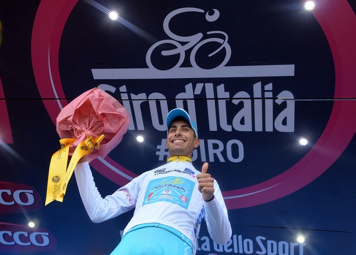 2015年ジロ・デ・イタリア第5ステージ、ファビオ・アール（アスタナ）がマリアビアンカ