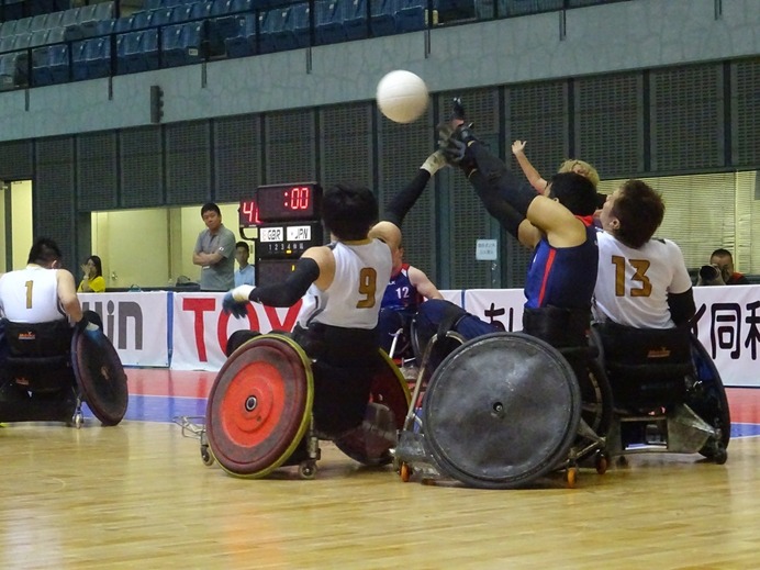 2015ジャパンウィルチェアーラグビー競技大会が開催。2日目の第5試合は日本対イギリス