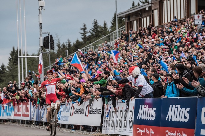 2015年UCI MTBワールドカップ・クロスカントリー第1戦チェコ男子、ヤロスラフ・クルハビー（スペシャライズド・レーシング）が優勝