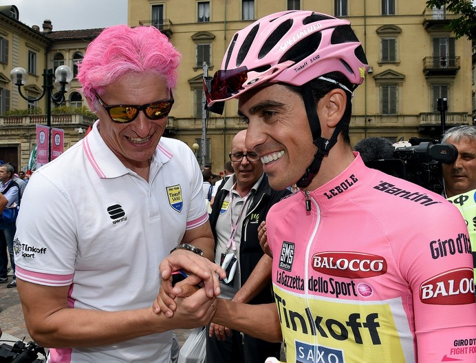 ジロ デ イタリア15 コンタドール総合優勝 チームオーナーの髪もピンクに 3枚目の写真 画像 Cycle やわらかスポーツ情報サイト