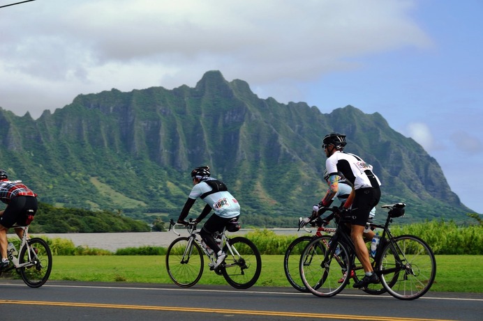 ハワイ・オアフ島を駆け抜ける「ホノルルセンチュリーライド2015」参加者募集
