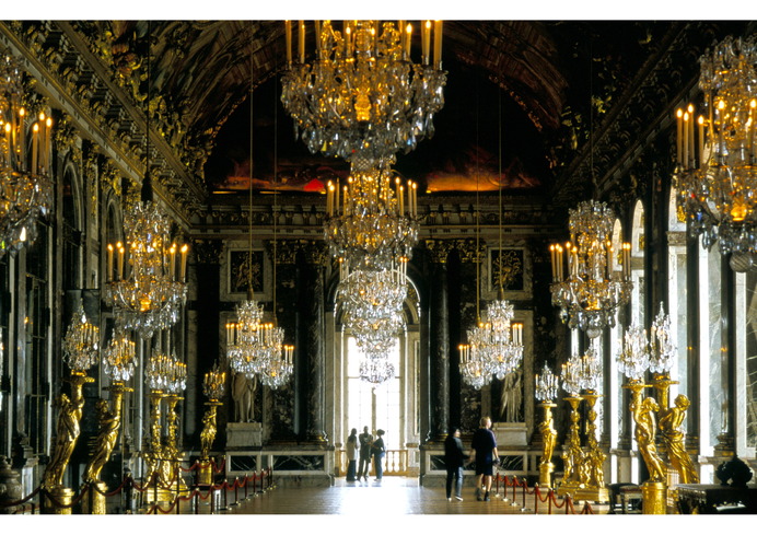 ベルサイユ宮殿の鏡の間
