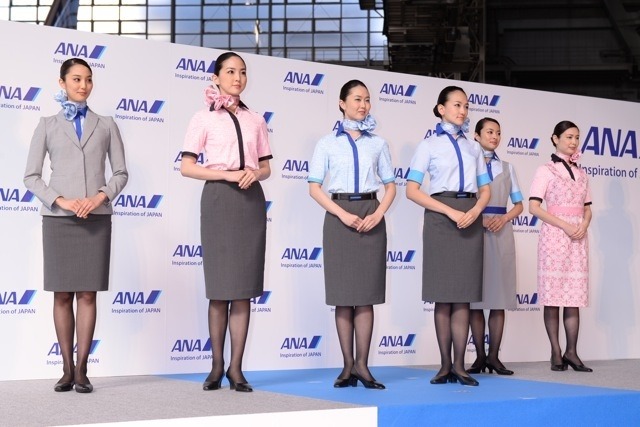 ANAグループの新制服デザイン