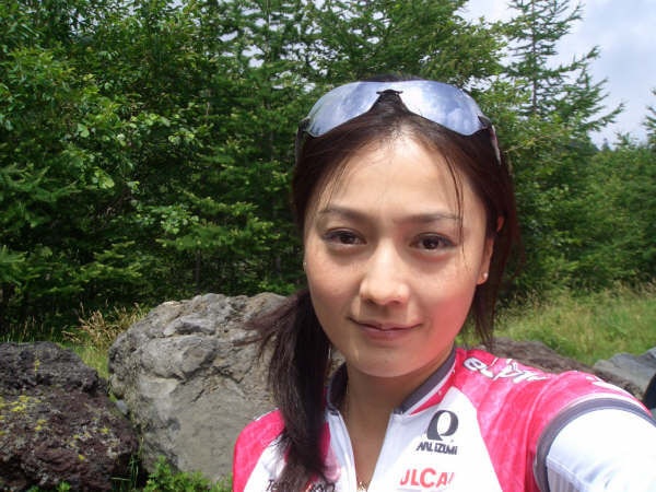 女優・北川えりさんの自転車コラム「タイヤがあればどこまでも」の第5回を公開しました！だんだん走れるようになってきた北川さんが、国内最長クラスのロングライドイベントにチャレンジします。