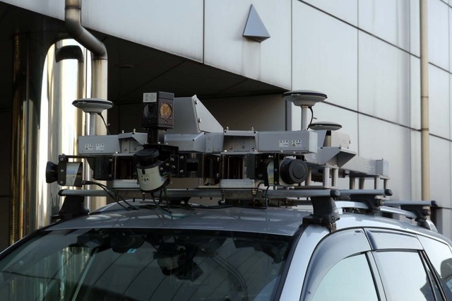 トヨタ　ヴァンガードに搭載されたレーザースキャンを行う専用計測器
