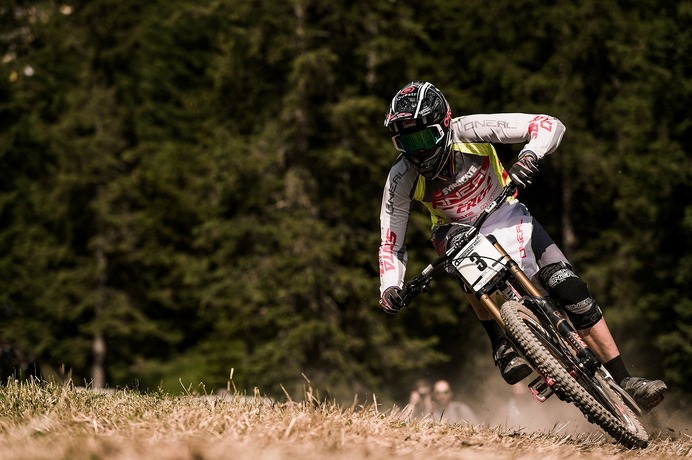 2015年UCI MTBワールドカップ・ダウンヒル第4戦スイス、グレッグ・ミナーが優勝