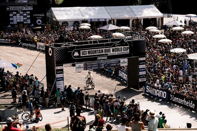 2015年UCI MTBワールドカップ・ダウンヒル第4戦スイス、グレッグ・ミナーが優勝