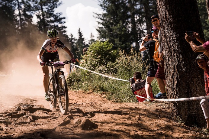 2015年UCI MTBワールドカップ・クロスカントリー第3戦スイス女子、グンリタ・ダーレ（マルチバン・メリダ）が優勝