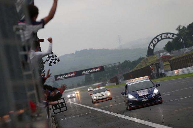 スーパー耐久シリーズ 2015 第3戦 富士 SUPER TEC YOKOHAMA Summer Festival!!