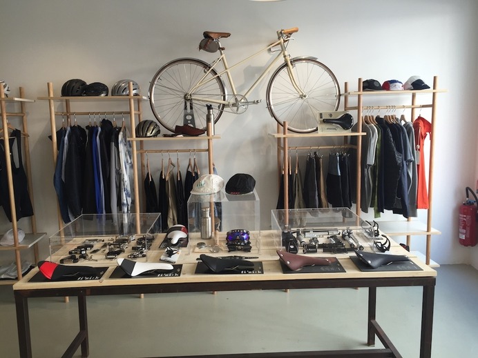 【LONDON STROLL】フランス発、サイクルマガジンプロデュースのショップ＆カフェ「Steel Cyclewear & Coffee Shop」