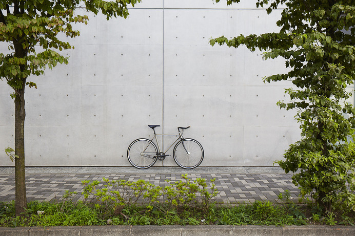 無垢の鉄や溶接焼けが見える自転車「コッチ・ペダーレ・ソリド」…20台限定
