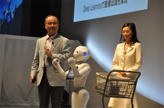 孫正義社長「3つの成長戦略…IoT、AI、スマートロボット」ソフトバンクワールド2015 その2