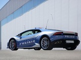 【話題】イタリア警察、ランボルギーニの新型スーパーカー ウラカン 導入…最高速325km/h 画像