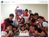 競泳日本代表・池江璃花子、16歳の誕生日を入江陵介らが祝う 画像