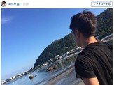 香川真司、新たな戦いに向けて…朝の海を眺めながらたそがれる？ 画像