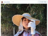 桐谷美玲、「農家スタイル」でセクシー目線 画像