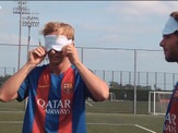 メッシらFCバルセロナの選手がブラインドサッカーに挑戦 画像