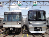 東京メトロ、新型電車がクリスマス運行 画像
