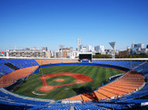 横浜スタジアム、6,956席の座席カラーを横浜ブルーに変更 画像