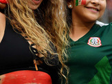 W杯でドイツ撃破！メキシコ代表選手の「Youtuber彼女」がカワイすぎる！ 画像