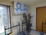 シャワー＆ロッカー付き自転車室内駐車場「ペダレスト西新宿」オープン 画像