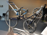 自転車と身体がデザインテーマ「FUKAMI」東京サイクルデザイン専門学校 卒業制作展 画像