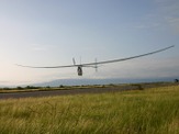 ヤマハのエアロセプシーが人力飛行機世界記録120kmの更新に挑戦 画像