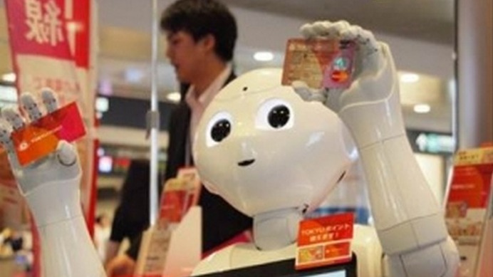ロボット「Pepper」が二子玉川駅で案内…TISがアプリ構築を支援