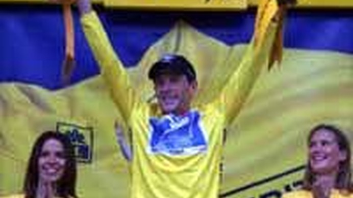 　ツール・ド・フランス7連覇の偉業を達成して引退したランス・アームストロング（37＝アメリカ、アスタナ）が、09年に現役復帰して7月のツール・ド・フランスに出場することを表明した。所属するアスタナチームには07年ツール覇者のアルベルト・コンタドール（25＝スペ