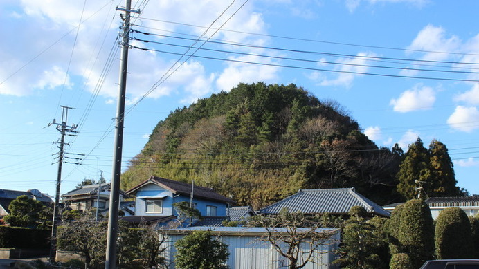 千葉県香取郡多古町にある丸山。自然地形の山としては、千葉県最低標高だ