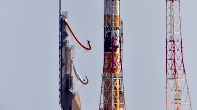 「ひまわり8号」を搭載したH-IIAロケット25号機（MHI/JAXA）