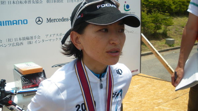 　第12回全日本自転車競技選手権ロードレースが6月28日（日）に広島県立中央森林公園で行われ、エリート女子クラスで西加南子（フォーカス・アウトドアプロダクツ）が優勝した。
