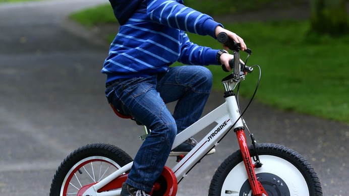 子供用自転車ジャイロバイク