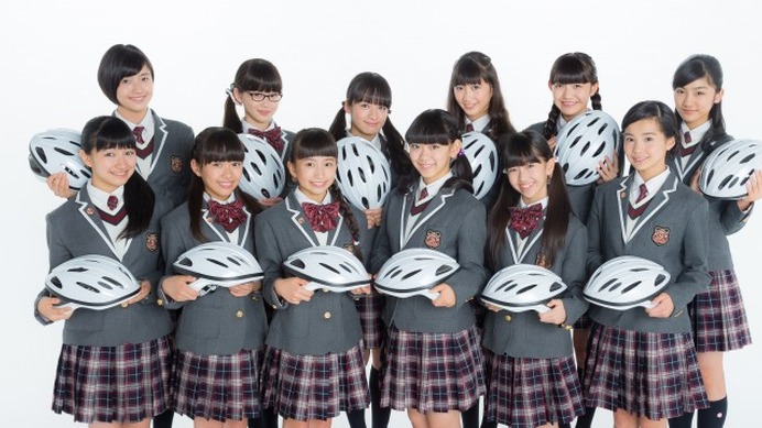 東京都、さくら学院を自転車用ヘルメット着用啓発活動に起用