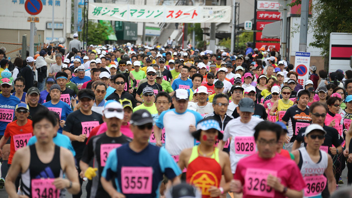 仁徳天皇陵の外周を走る「堺シティマラソン」4/29開催