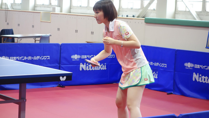 日本ペイント女子卓球部 四元奈生美デザインのユニフォーム発表 Cycle やわらかスポーツ情報サイト