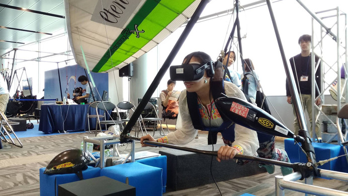 VRで飛行体験できる「ハンググライダー体験シミュレーター」展示…イベント総合EXPO